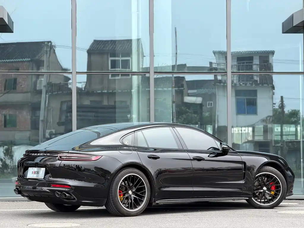 Porsche Panamera 2018 — фото 5