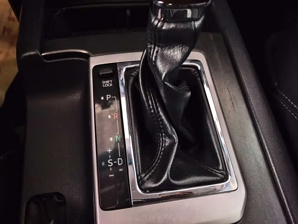 Toyota Prado 2015 — фото 15