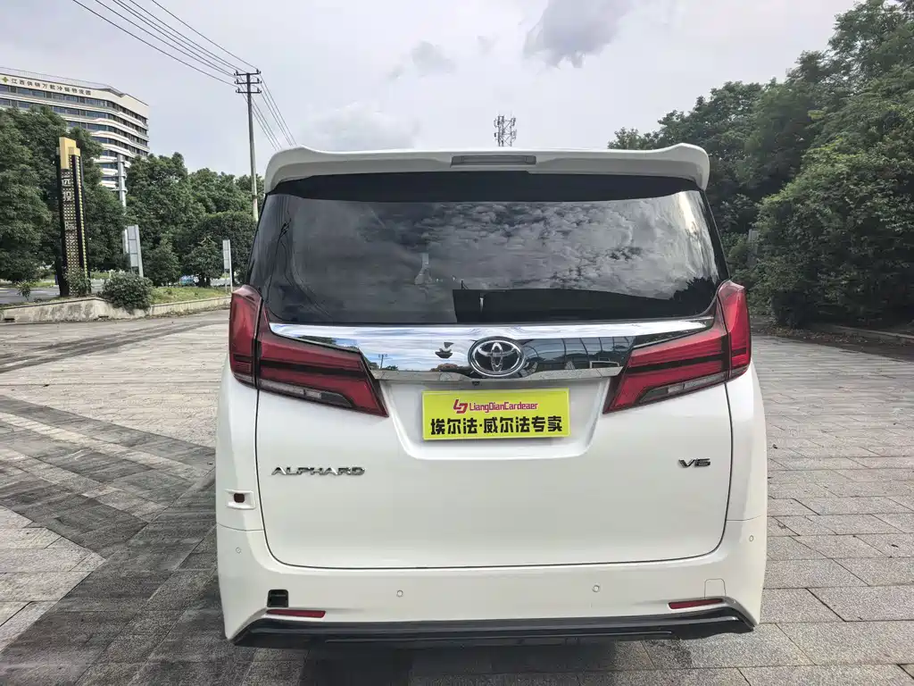 Toyota Alphard 2018 — фото 4