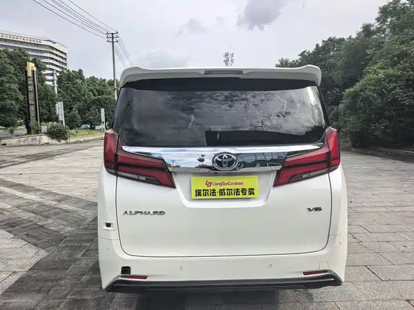 Toyota Alphard 2018