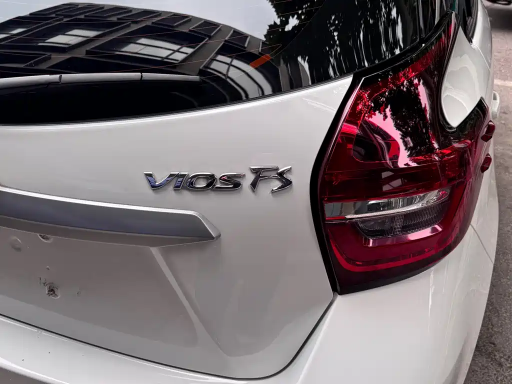 Toyota Vios FS 2022 — фото 19