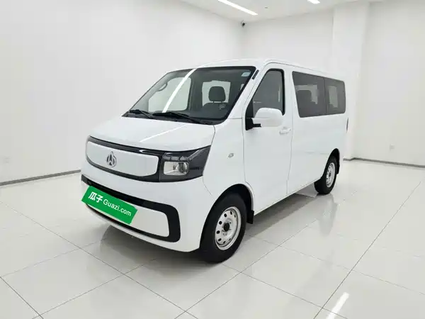 Changan Ruixing EM60 2025