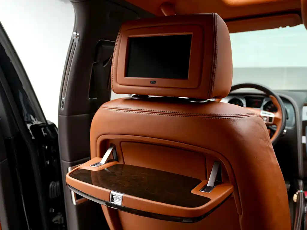 Bentley Flying Spur 2011 — фото 19