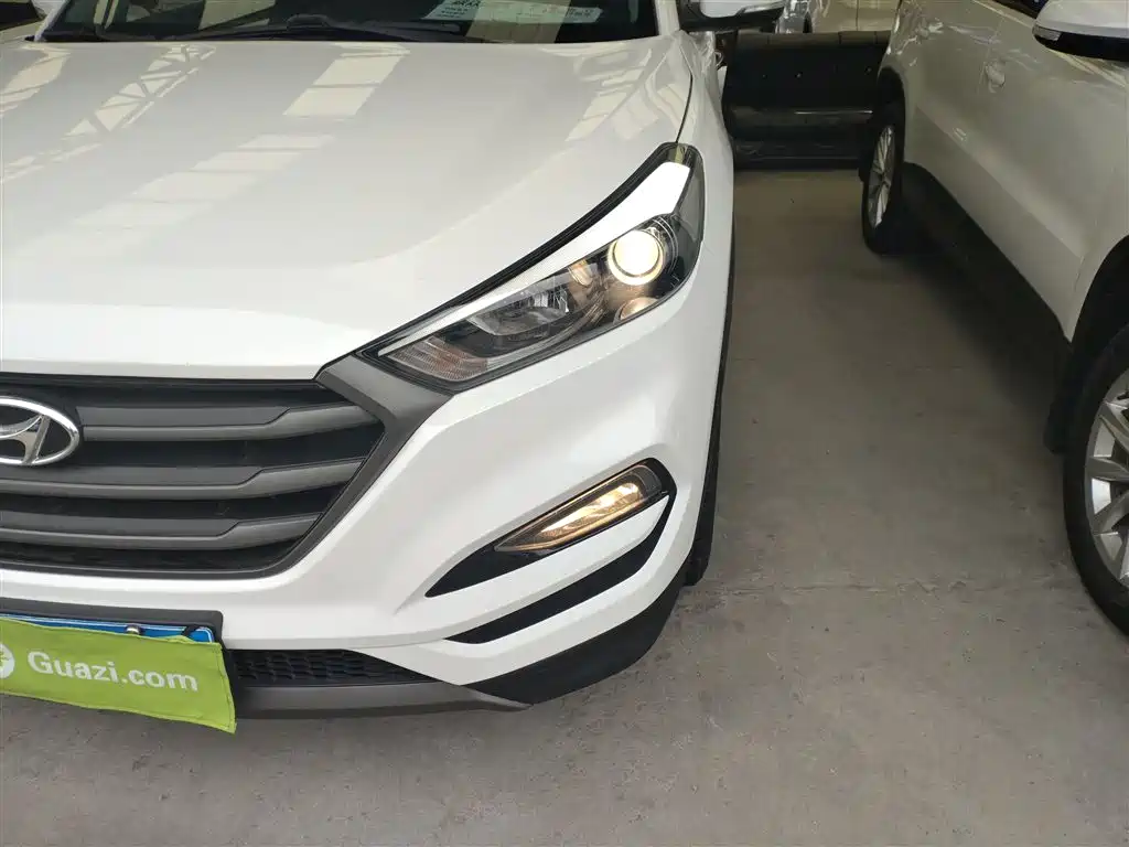 Hyundai Tucson 2016 — фото 18