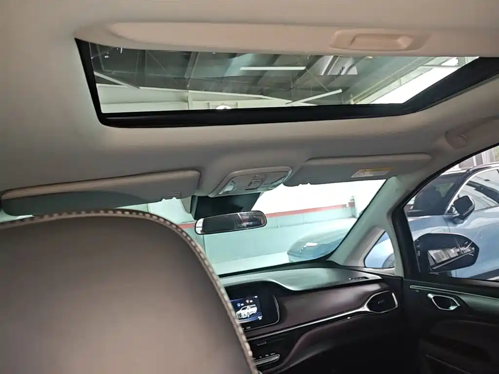 GAC Motor Trumpchi M6 2025 — фото 18