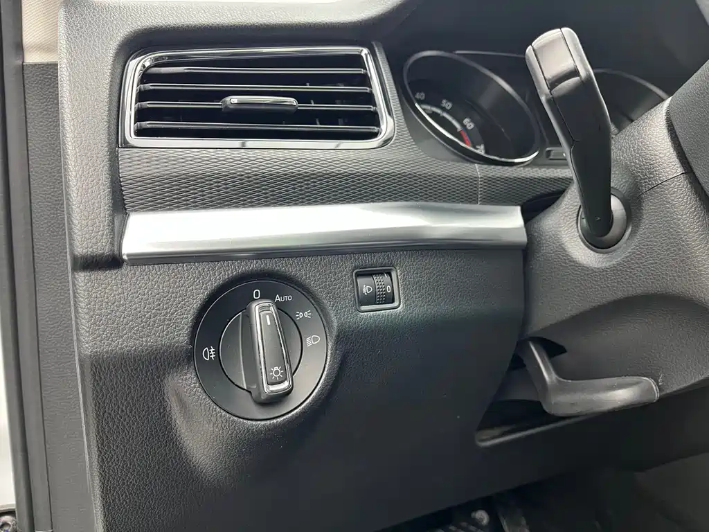 Skoda Kamiq 2023 — фото 15