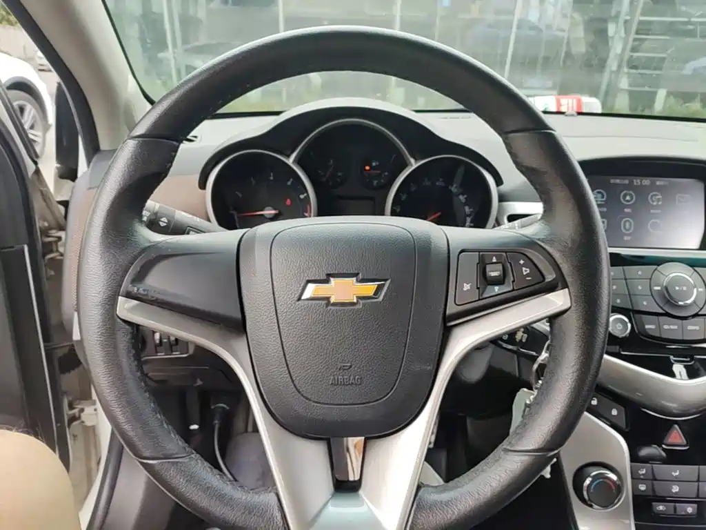 Chevrolet Cruze 2014 — фото 17