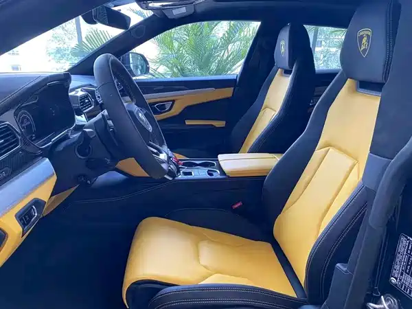 Lamborghini Urus 2022