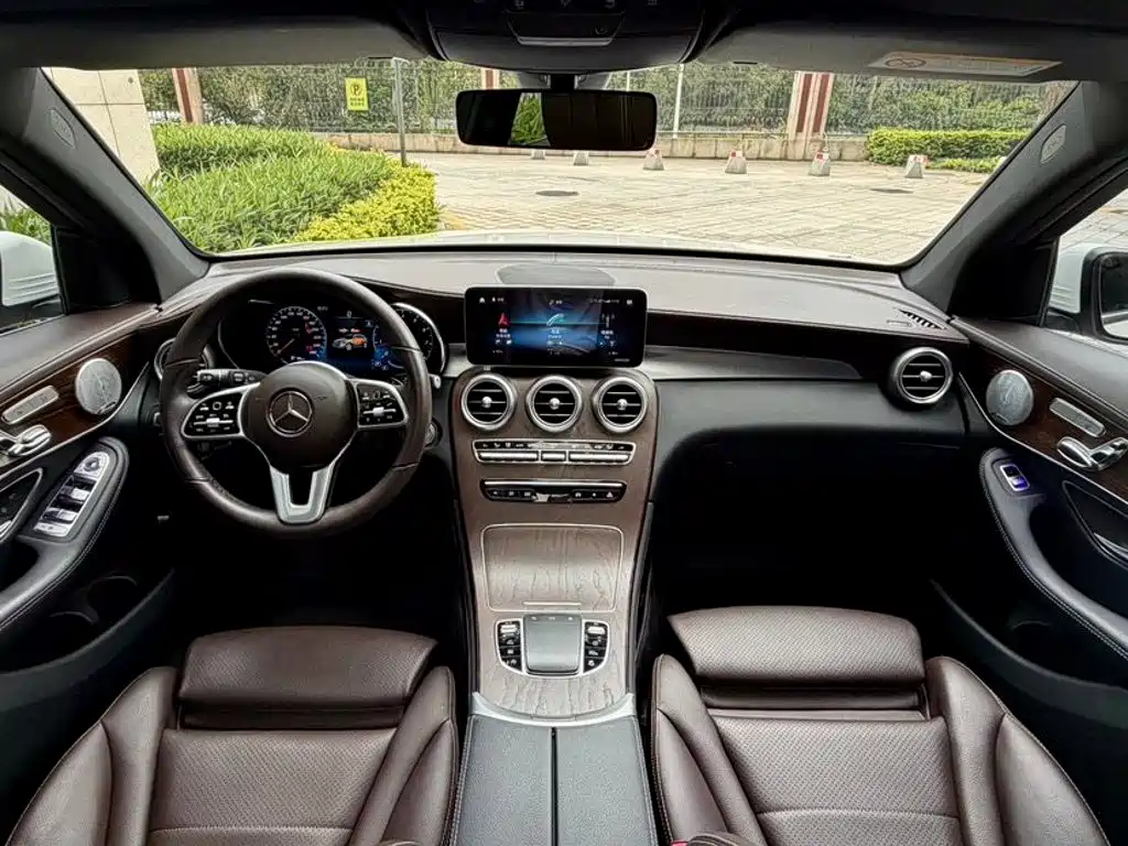 Mercedes-Benz GLC 2020 — фото 14