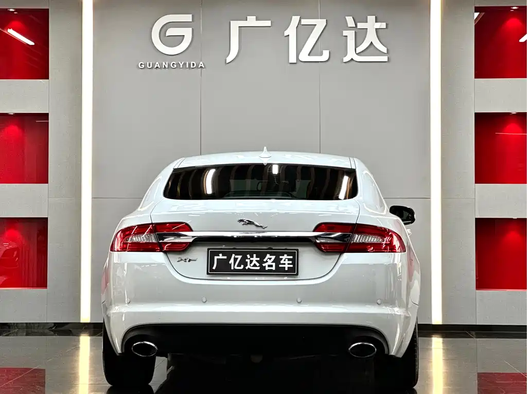 Jaguar XF 2013 — фото 19