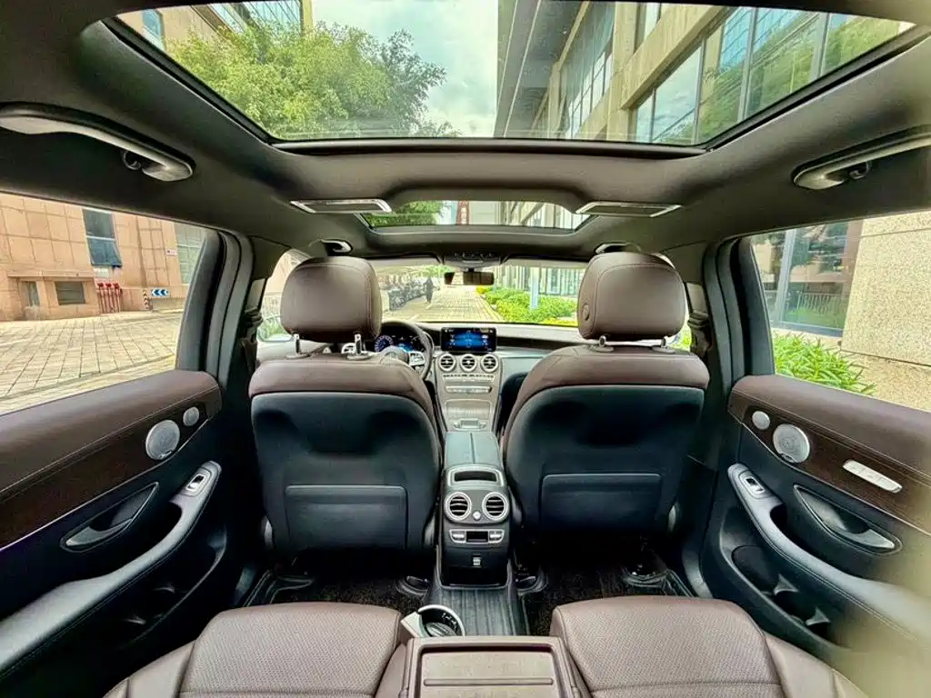 Mercedes-Benz GLC 2020 — фото 16