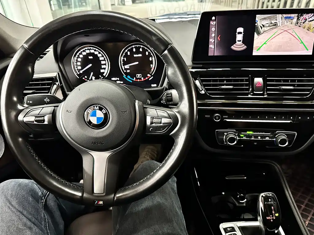 BMW 1 Series 2021 — фото 13