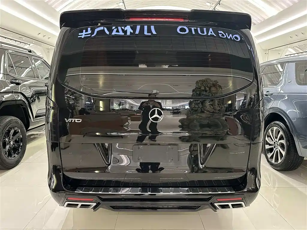 Mercedes-Benz Vito 2022 — фото 19