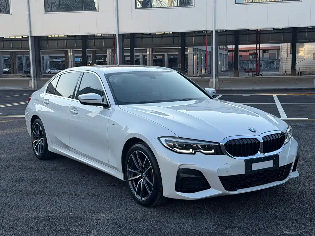 BMW 3 Series 2022