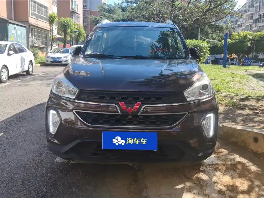 Wuling Hongguang S3 2018 — фото 2