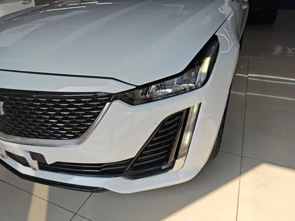 Cadillac CT5 2021 — фото 24