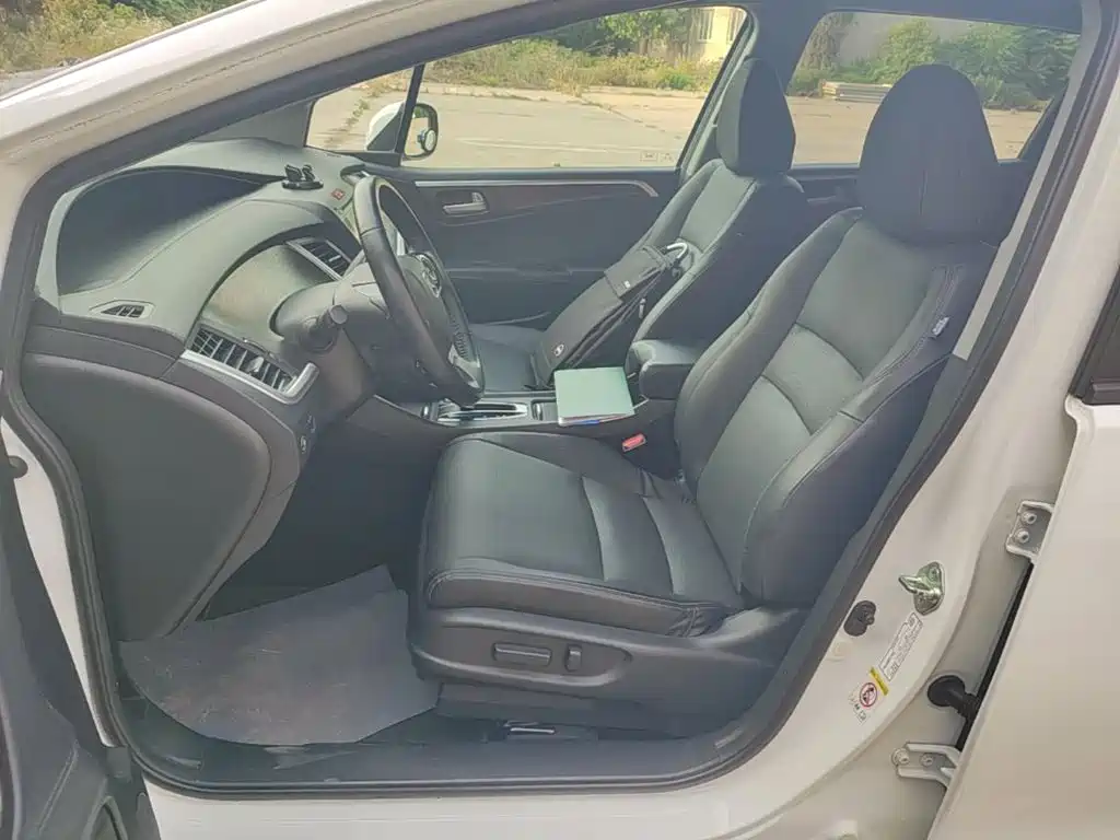 Honda Jade 2015 — фото 11