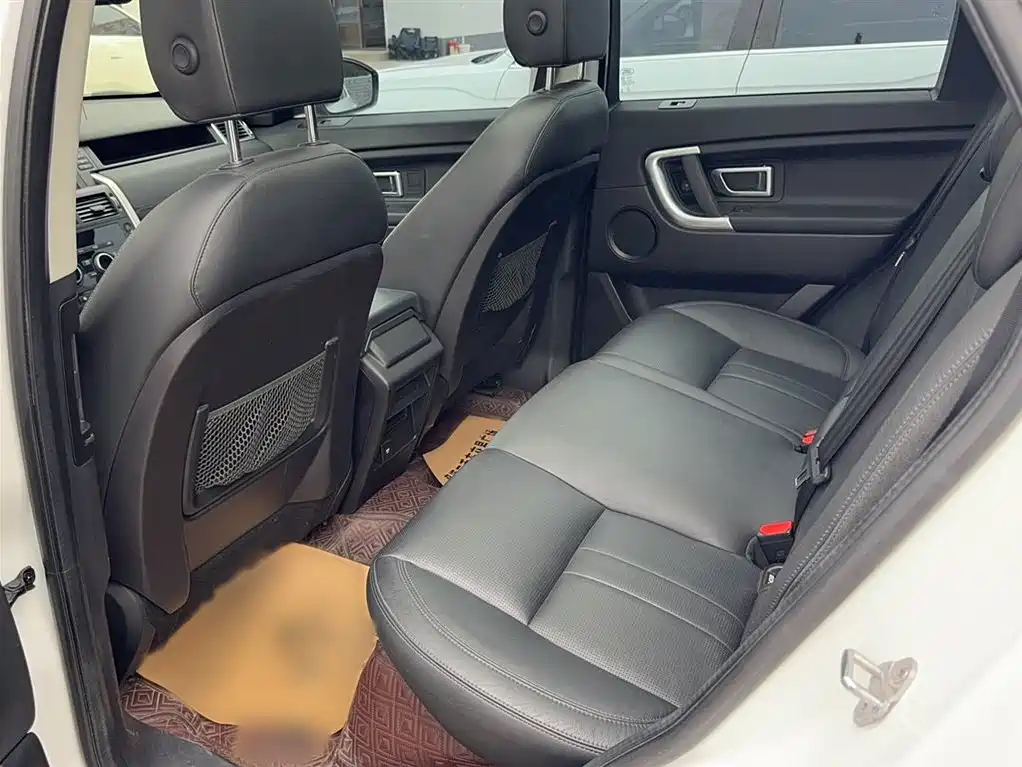 Land Rover Discovery Sport 2019 — фото 10