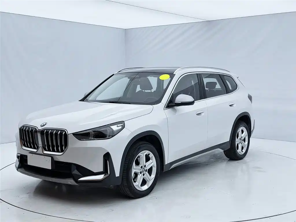 BMW X1 2024 — фото 1