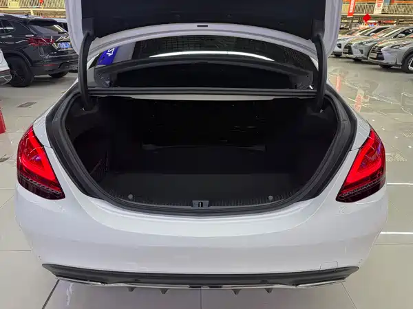Mercedes-Benz C-Class 2019