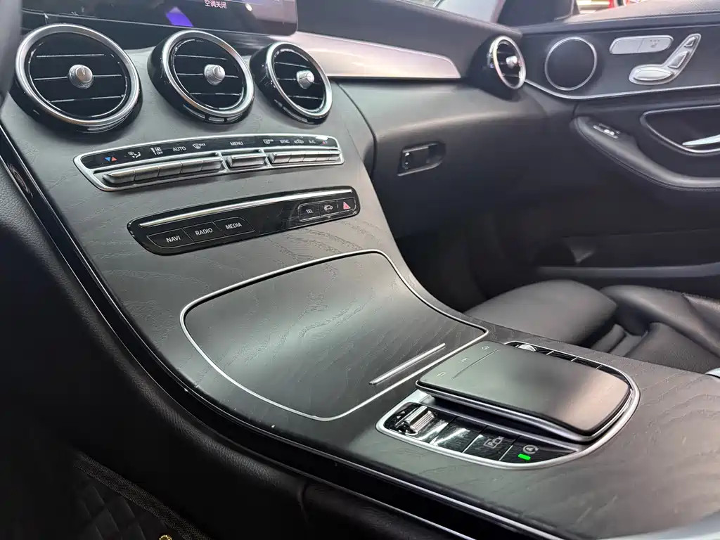 Mercedes-Benz C-Class 2019 — фото 14