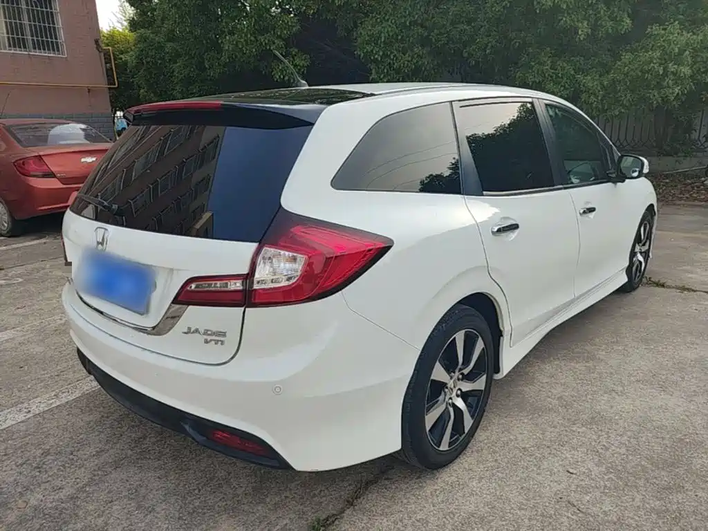 Honda Jade 2015