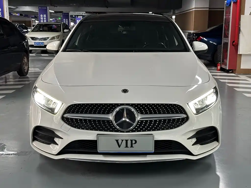 Mercedes-Benz A-Class 2019 — фото 2