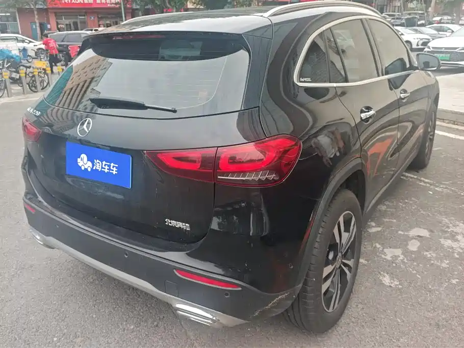 Mercedes-Benz GLA 2023 — фото 3
