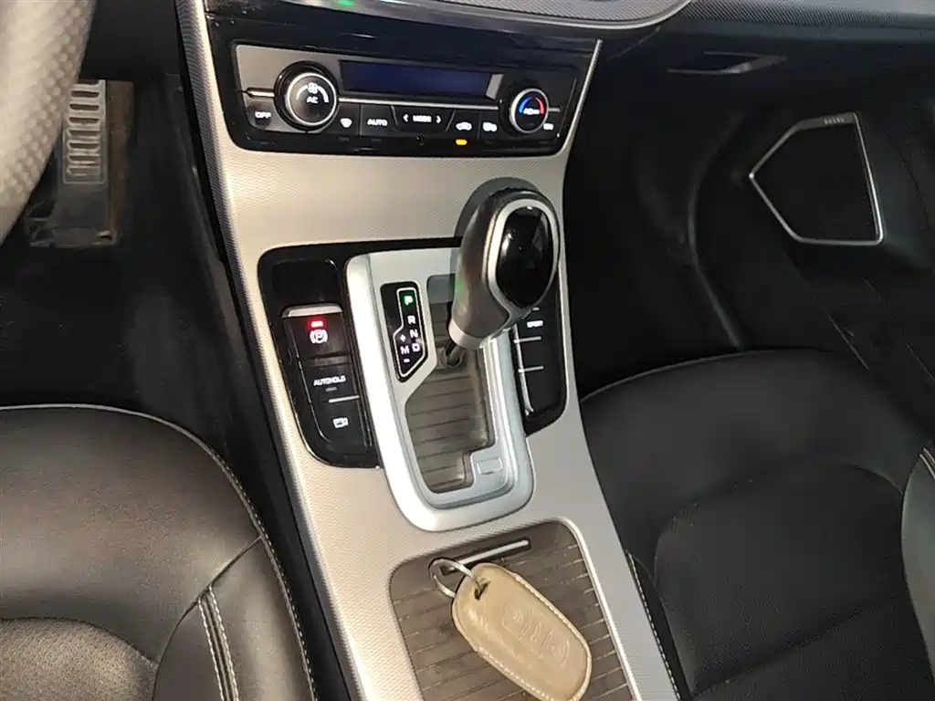 Geely Emgrand GS 2019 — фото 14