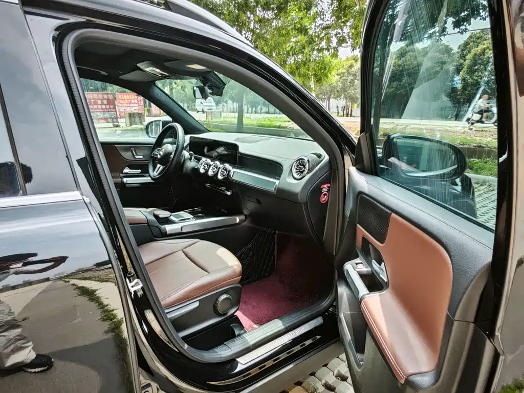 Mercedes-Benz GLB 2023 — фото 10