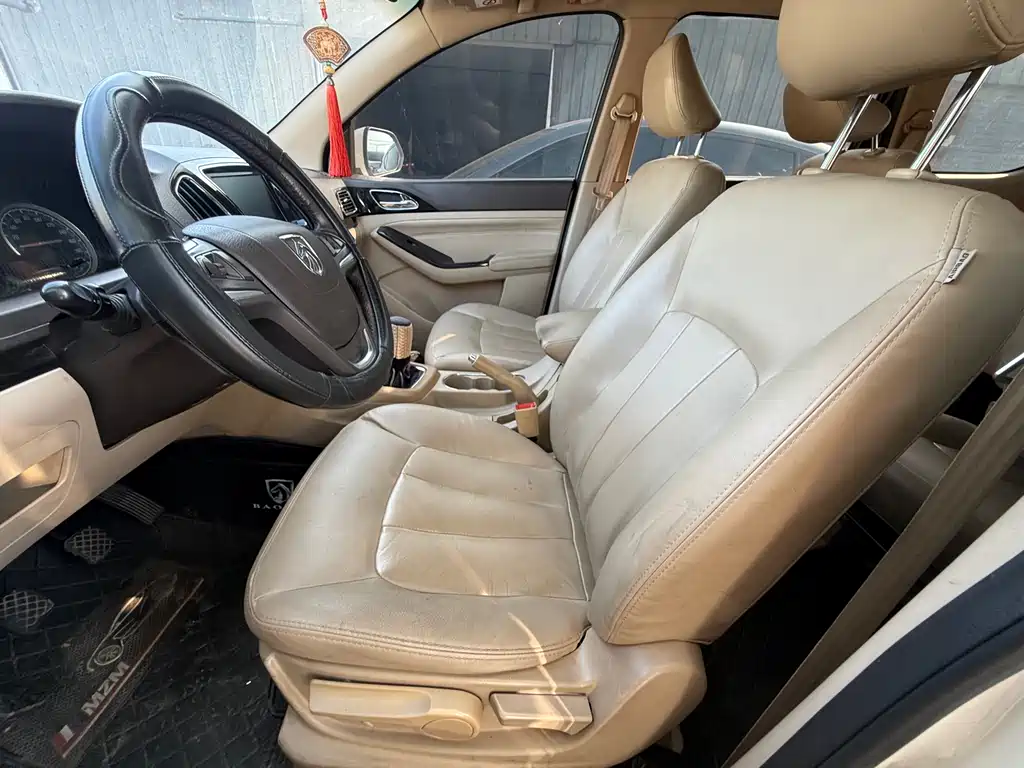 Baojun 730 2015