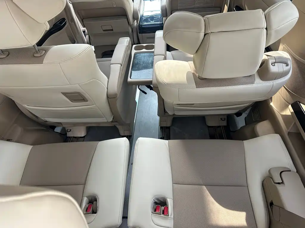 Toyota Alphard 2014 — фото 11