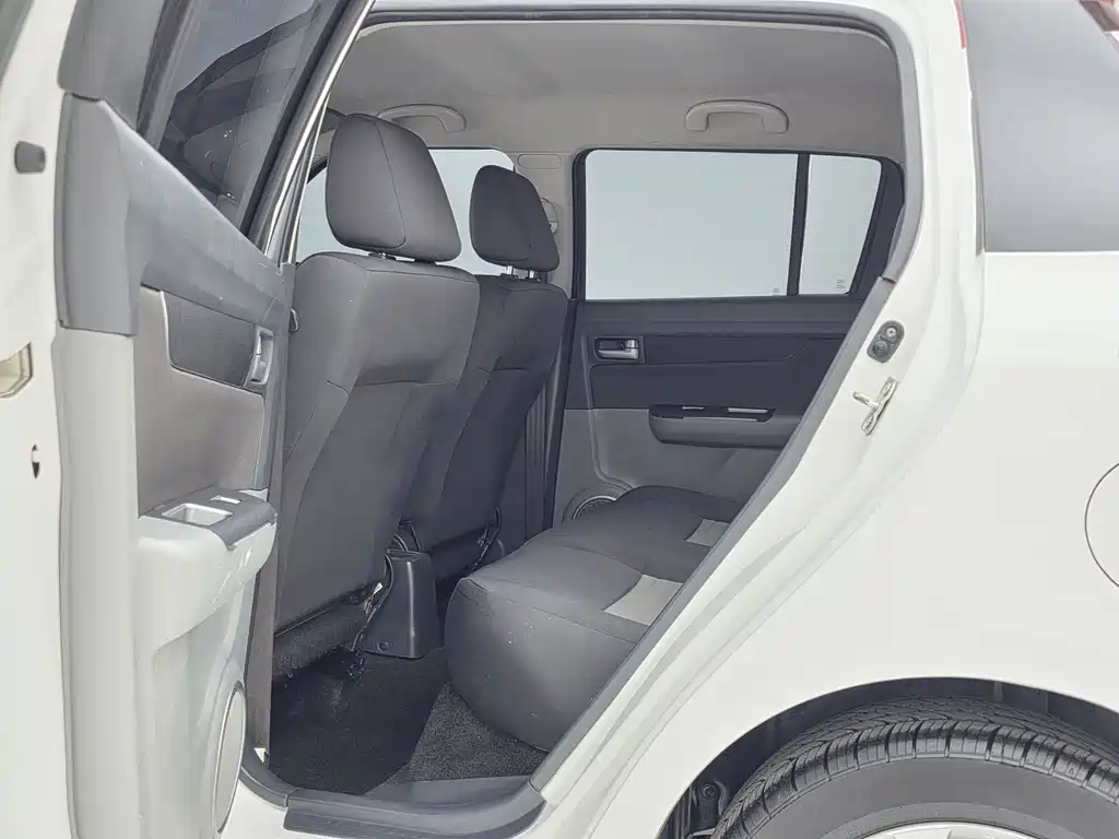 Suzuki Swift 2018 — фото 10