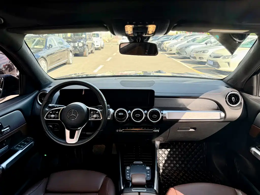 Mercedes-Benz GLB 2023 — фото 17