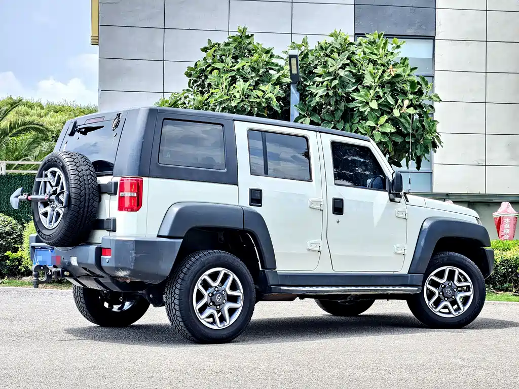 BAIC BJ40 2018 — фото 11