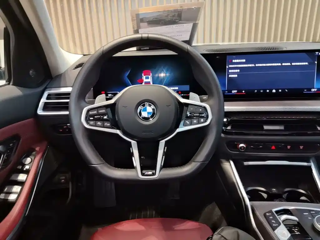 BMW 3 Series 2025 — фото 17