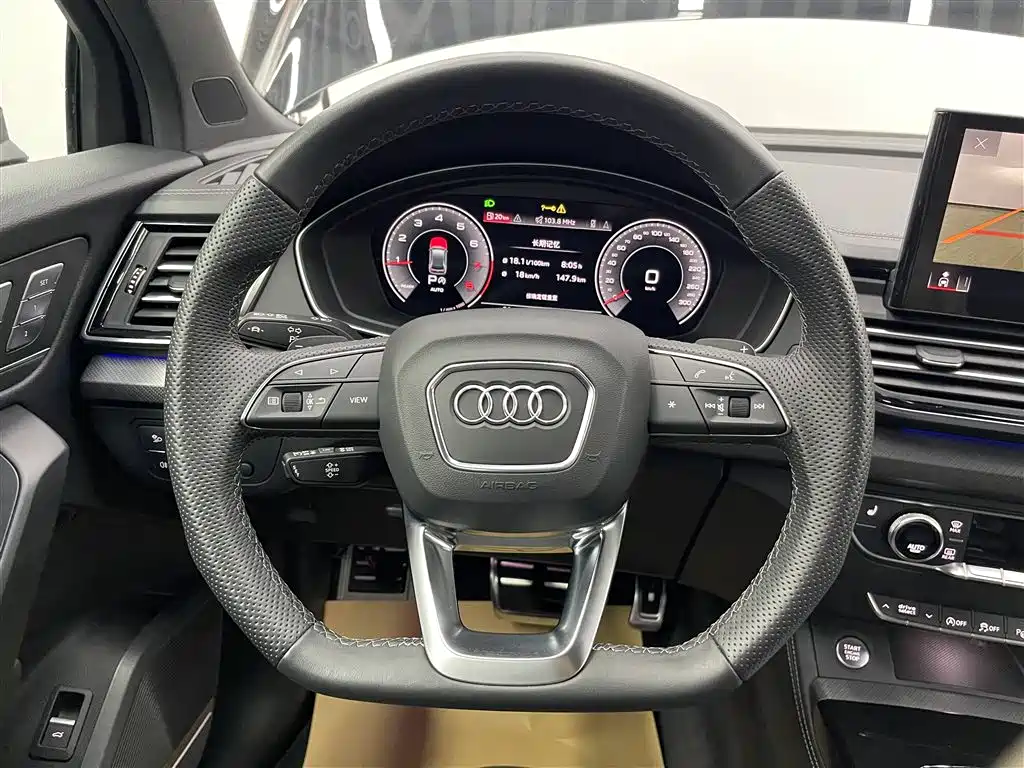 Audi Q5L 2024 — фото 9