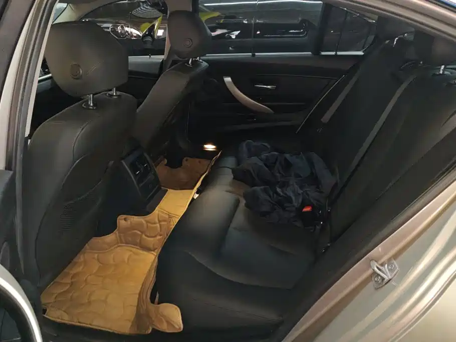 BMW 3 Series 2015 — фото 11