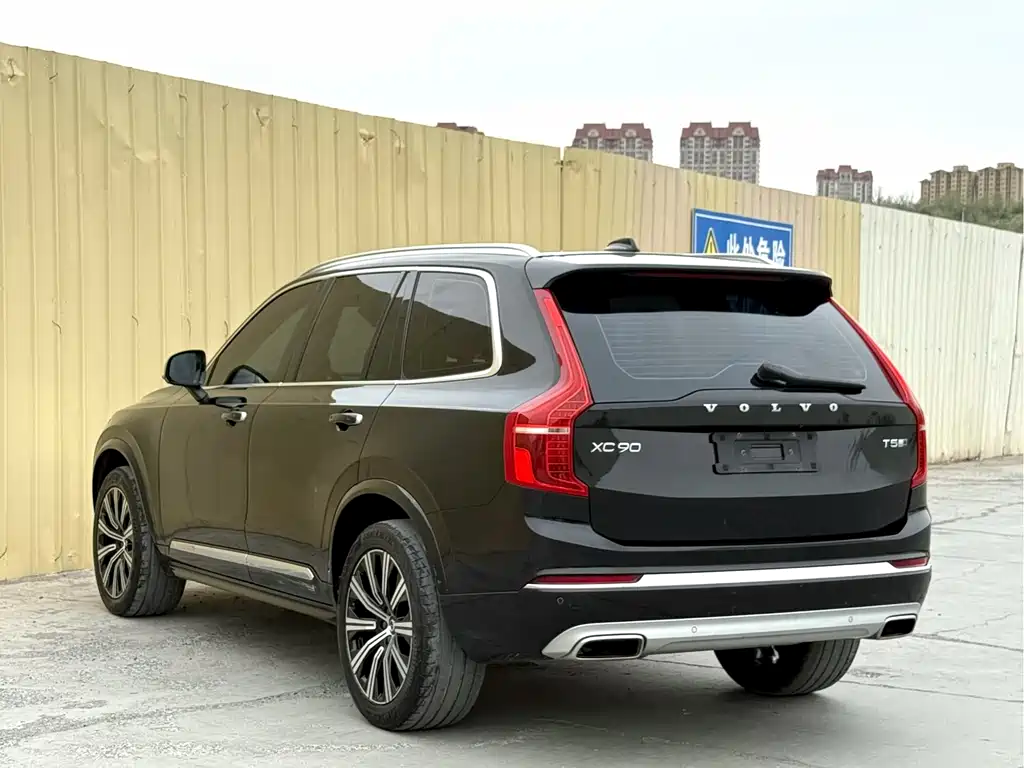 Volvo XC90 2020 — фото 9