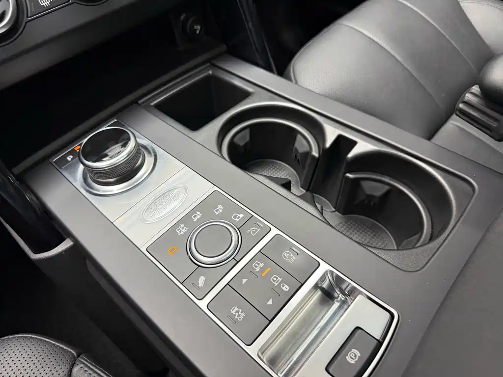 Land Rover Discovery 2020 — фото 45