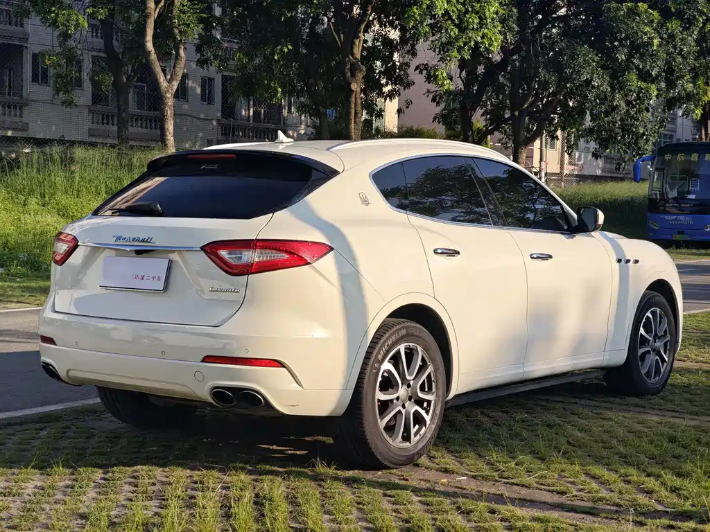 Maserati Levante 2017