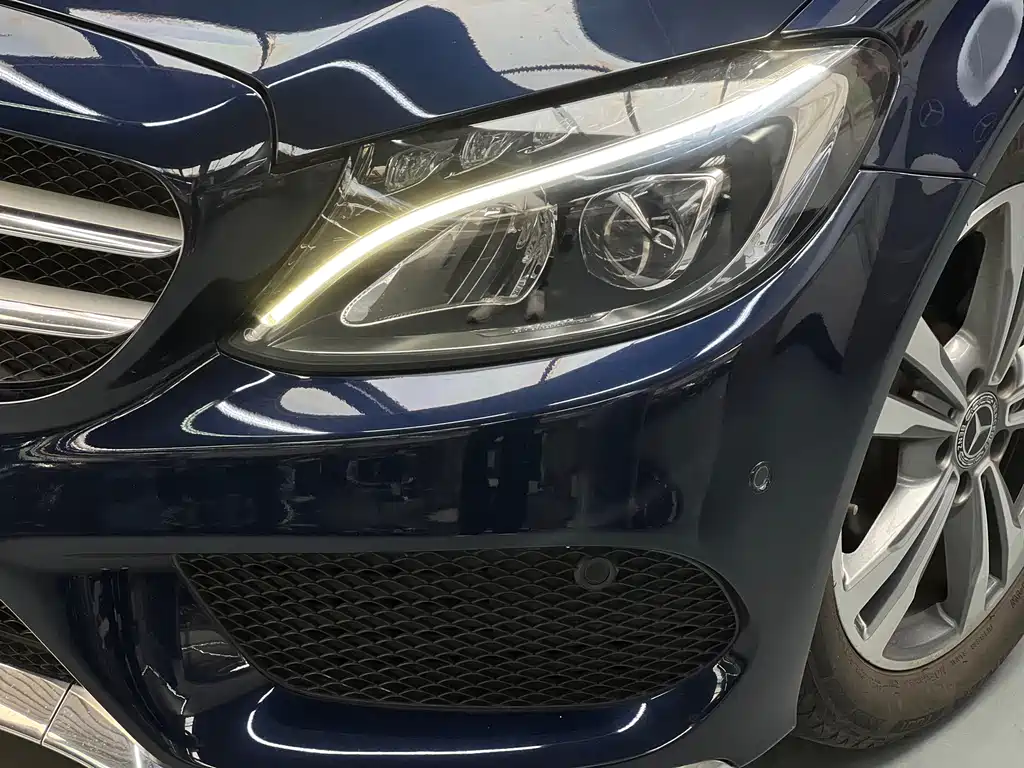 Mercedes-Benz C-Class 2018