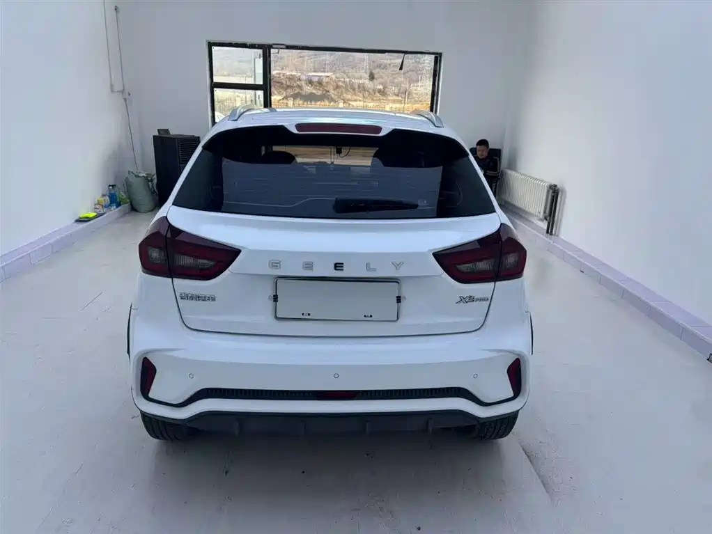 Geely Vision X3 2022