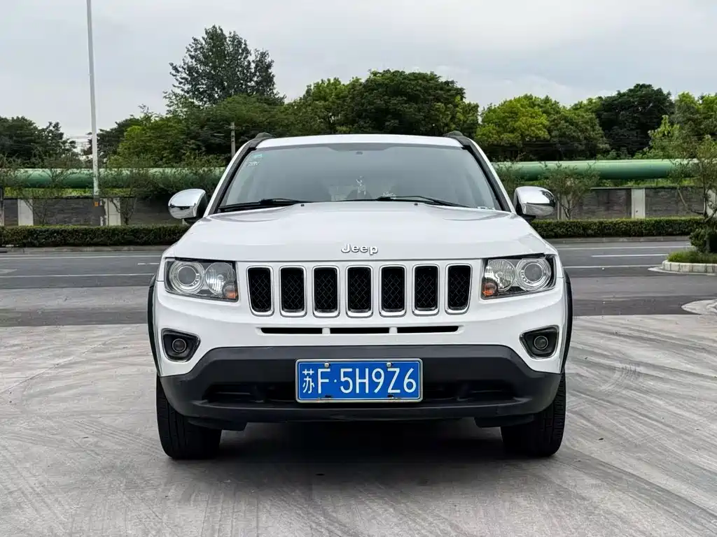 Jeep Compass 2014 — фото 2