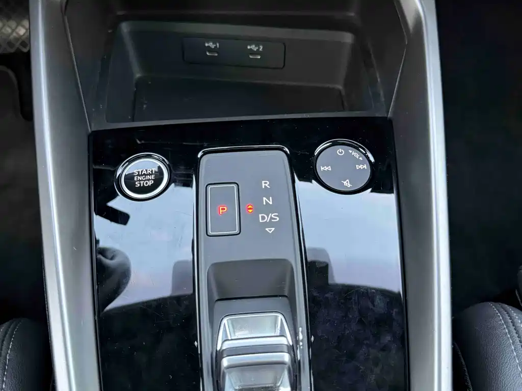 Audi A3 2023 — фото 16