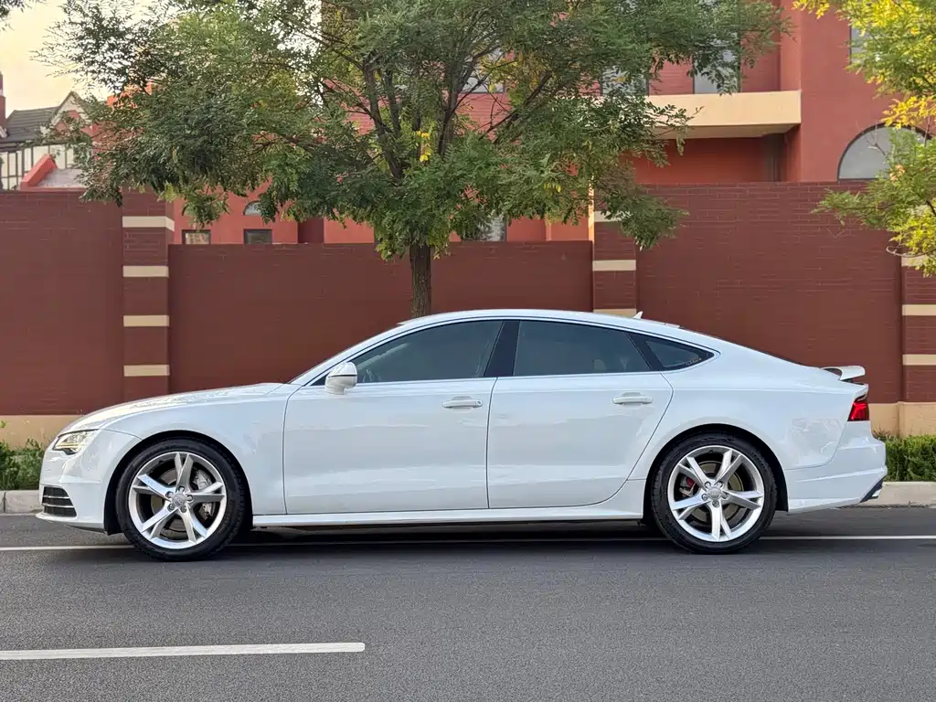 Audi A7 2017 — фото 24