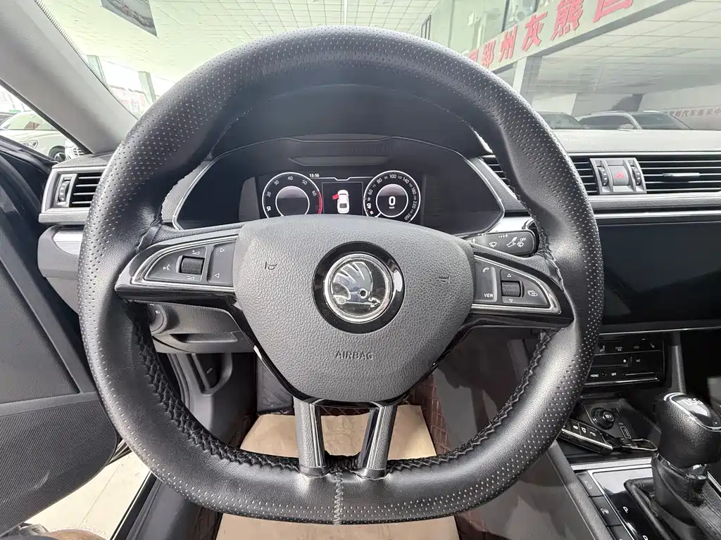 Skoda Speedy 2023 — фото 10