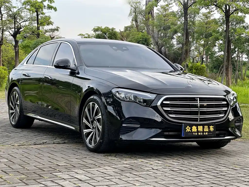 Mercedes-Benz E-Class 2025 — фото 3