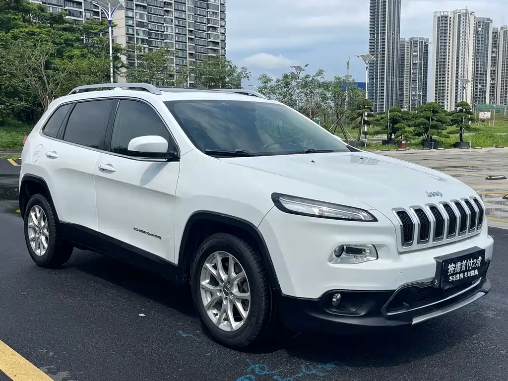 Jeep Cherokee 2018 — фото 3