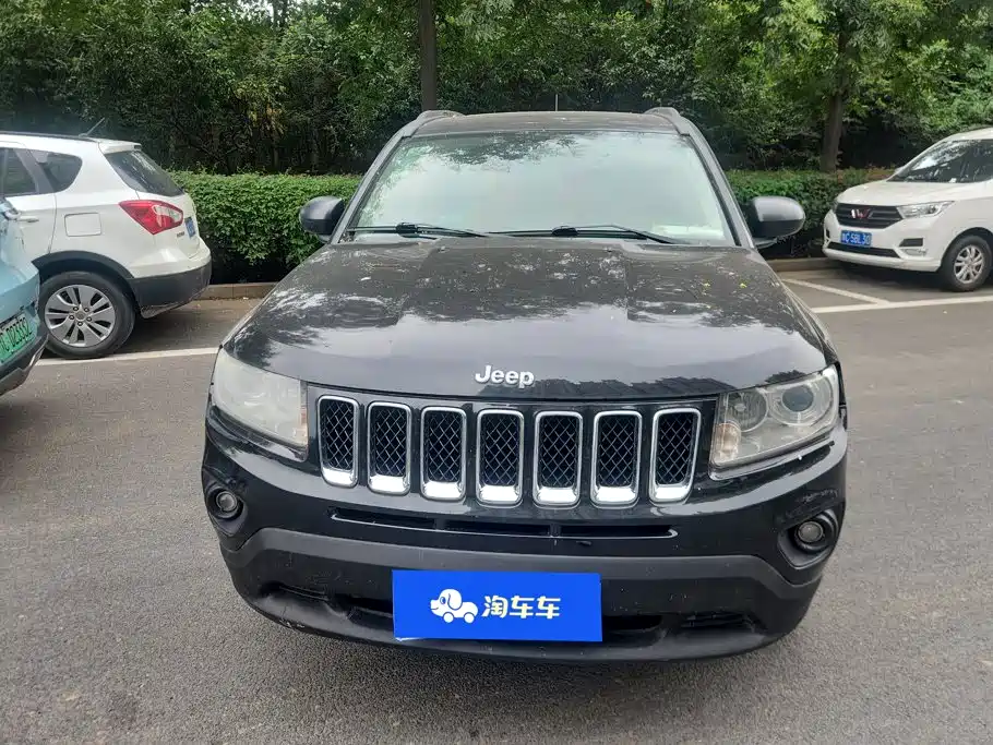 Jeep Compass 2013 — фото 2